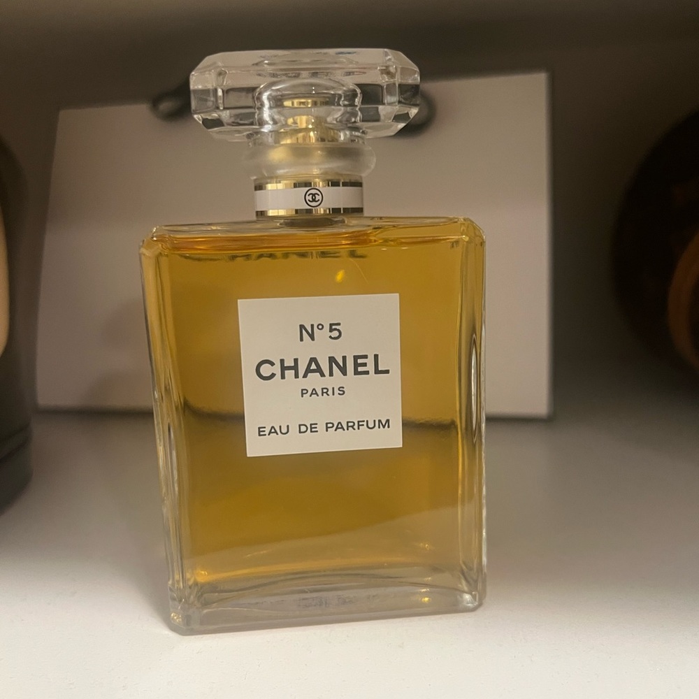 COPY - Chanel No 5 perfume. Was a gift. I don’t wear this particular scent.